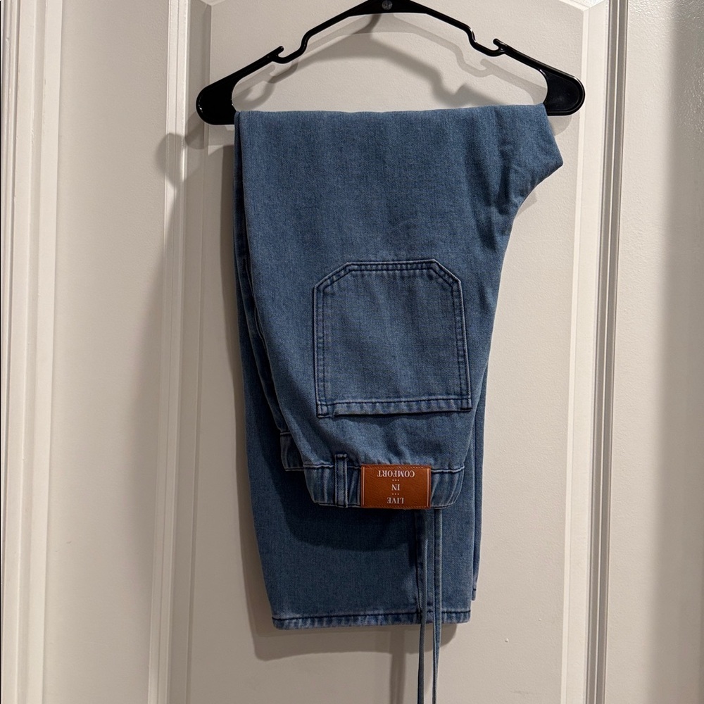 ✈️Live In Comfort Barrel Jeans✈️